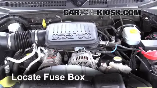 2004 Dodge Dakota Sport 3.7L V6 Crew Cab Pickup (4 Door) Fuse (Engine) Replace